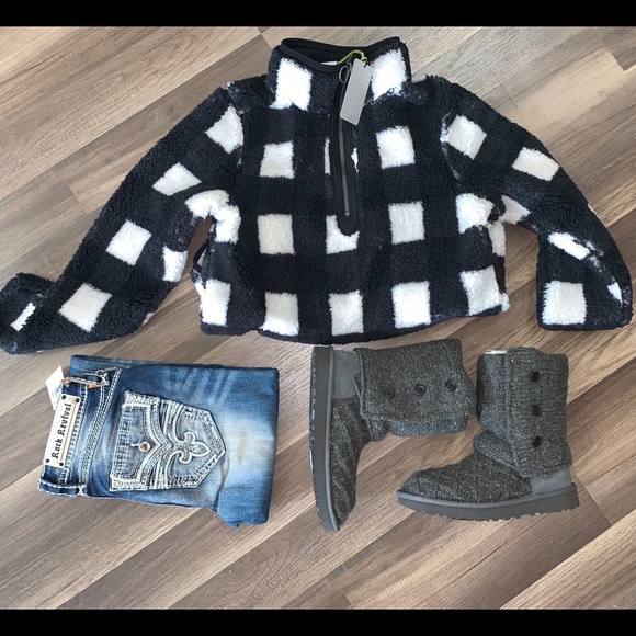 UGG Lattice Cardy Charcoal Boots - Picture 3 of 7